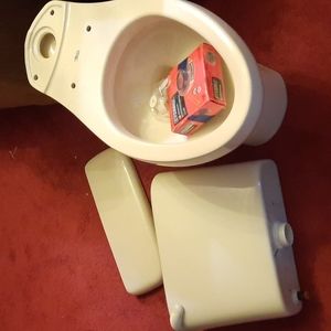 American Standard porcelain Tiolett/Light peach/